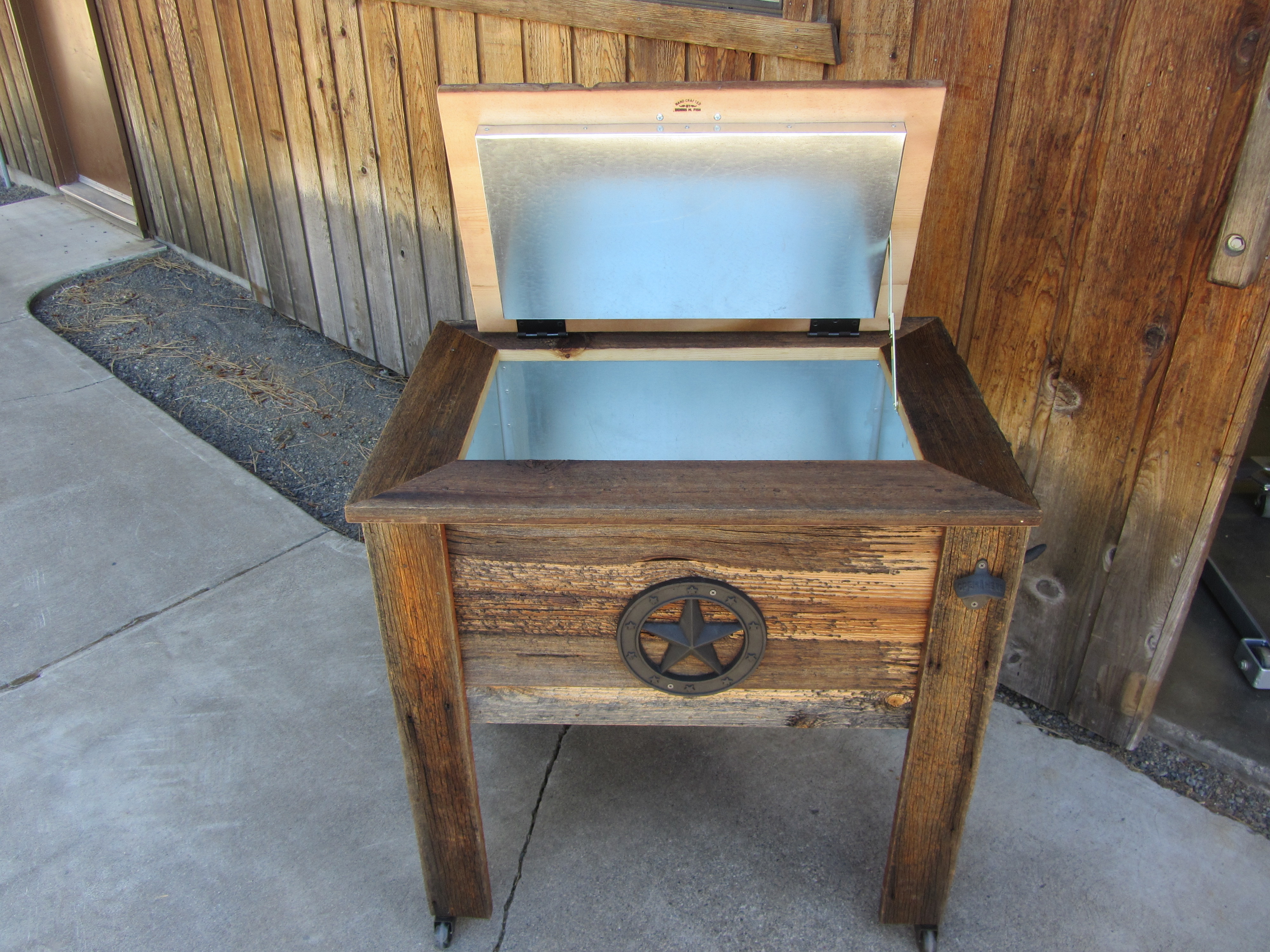 Woodworking cowboy ice chest plans PDF Free Download